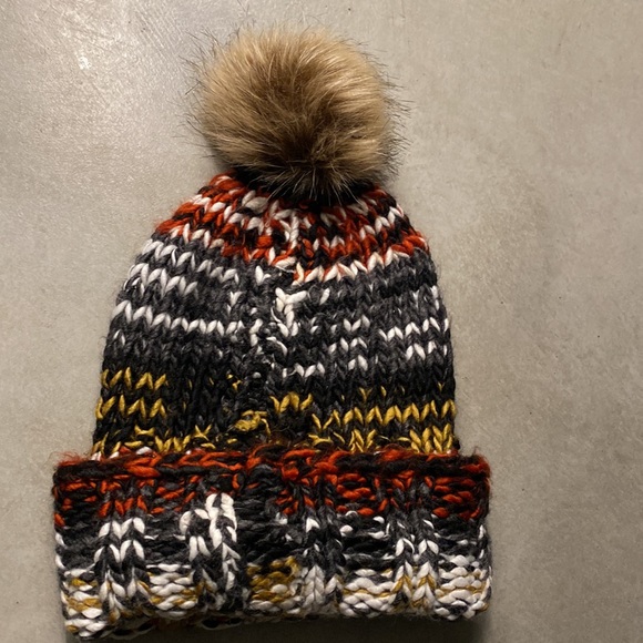 Knit hat - Picture 3 of 4